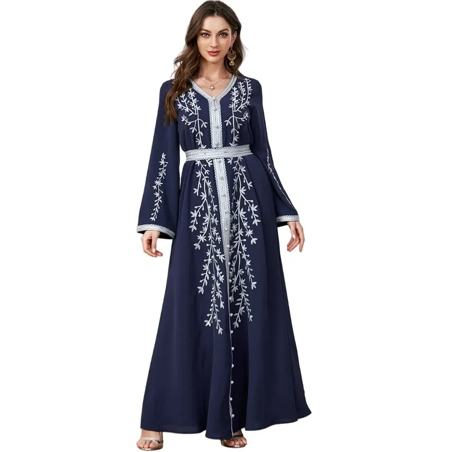 Robe marocaine brodée pour femmes musulmanes | Abayas Dubaï | Automne 2024 - image de produit 8